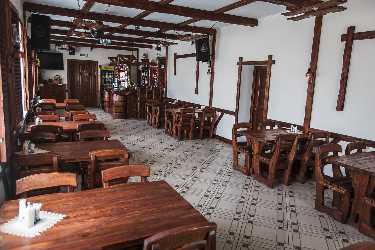 Slavyanskaya Hata Hotel Baranavichy Esterno foto